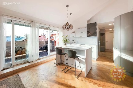 Pronájem bytu 3+kk 110 m² Na hrádku, Praha - Nové Město