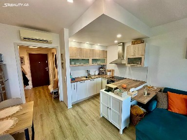 Prodej bytu 2+kk 62 m² Náměstí Na Sádkách, Dolní Břežany