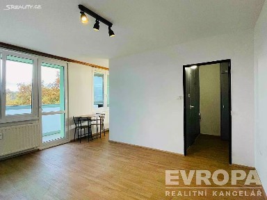 Pronájem bytu 1+kk 36 m² Lidická, Pardubice - Polabiny