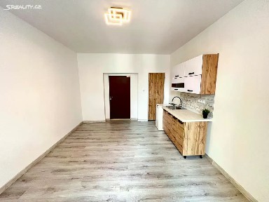 Pronájem bytu 1+kk 22 m² Denisova, Olomouc