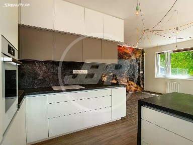 Prodej bytu 4+kk 111 m² U Plynárny, Praha - Michle