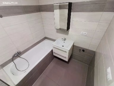 Pronájem bytu 2+kk 63 m² Lipanská, Kolín - Kolín III