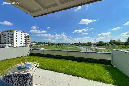 Pronájem bytu 2+kk 52 m² Sedlářova, Praha - Kbely