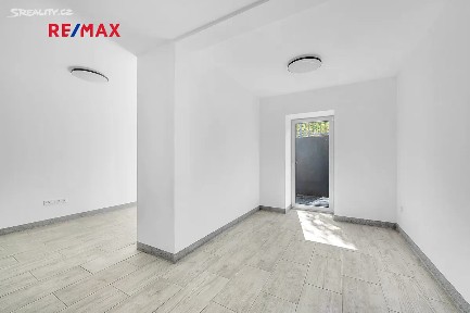 Milovice, Nymburk, Mladá, Višňová