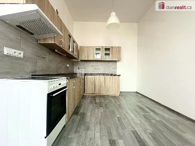 Pronájem bytu 2+kk 83 m² Modlany