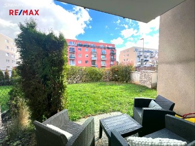 Pronájem bytu 1+kk 30 m² Ječná, Hostivice