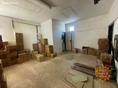 Pronájem skladového prostoru 145 m² Ve žlíbku, Praha - Horní Počernice