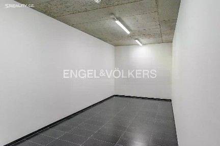 Pronájem skladového prostoru 22 m² Grafická, Praha - Smíchov