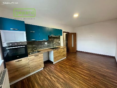 Pronájem bytu 1+kk 27 m² Jáchymovská, Karlovy Vary - Bohatice