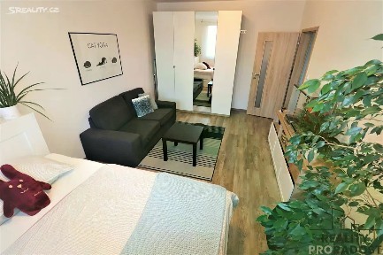 Ostrava, Ostrava-město, Moravská Ostrava, Petra Křičky, 8