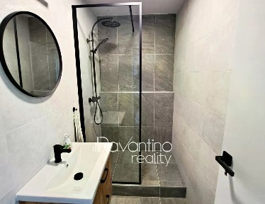 Pronájem bytu 3+1 75 m² Ečerova, Brno - Bystrc