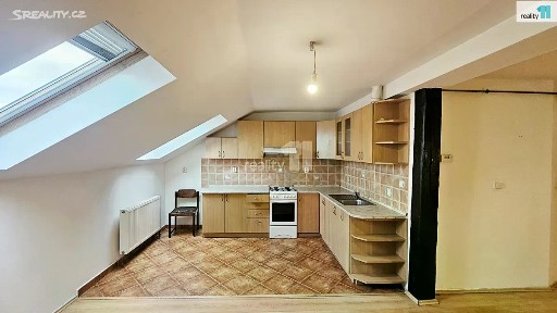 Pronájem bytu 2+kk 70 m² Politických vězňů, Kolín - Kolín III