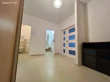 Pronájem bytu 2+1 76 m² Pod Klaudiánkou, Praha - Podolí