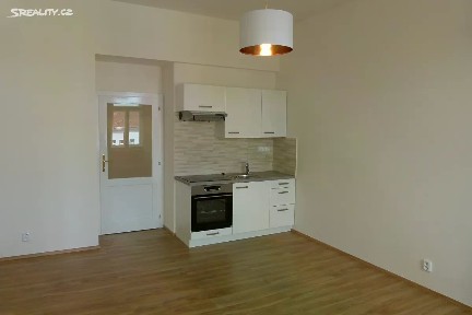Pronájem bytu 2+kk 48 m² Vladimírova, Praha - Nusle