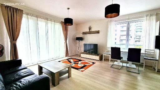 Pronájem bytu 2+kk 59 m² Hlučkova, Praha - Letňany
