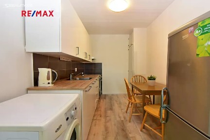 Pronájem bytu 3+kk 63 m² Metodějova, Praha - Chodov