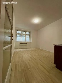 Pronájem bytu 1+kk 24 m² Radlická, Praha - Smíchov