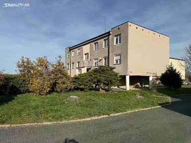 Prodej bytu 3+kk 68 m² Okružní, Choltice