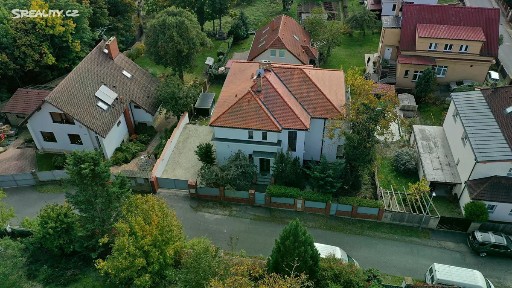 Pronájem vily 311 m², pozemek 476 m² Výtvarnická, Praha - Zbraslav