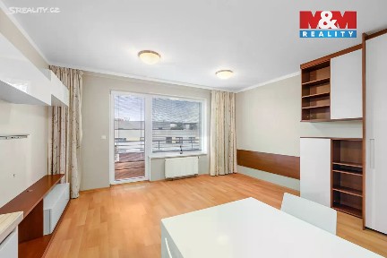 Prodej bytu 1+kk 38 m² Pavla Beneše, Praha - Letňany