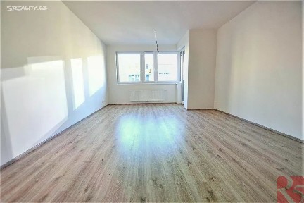 Pronájem bytu 2+kk 61 m² V Zahrádkách, Praha - Žižkov
