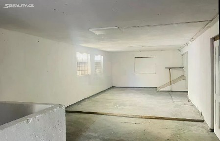 Pronájem výrobní haly, prostoru 168 m² Hlavní, Dřísy