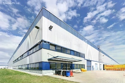 Pronájem skladového prostoru 3830 m²