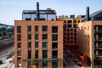 Prodej bytu 1+kk 55 m² Nádražní, Praha - Smíchov