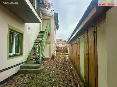 Pronájem bytu 2+kk 39 m² Mírové náměstí, Kouřim