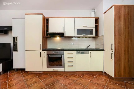 Pronájem bytu 2+kk 47 m² Komořanská, Praha - Modřany