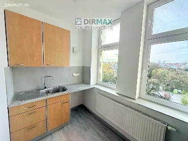 Pronájem bytu 1+1 36 m² Mikulášská, Plzeň - Východní Předměstí