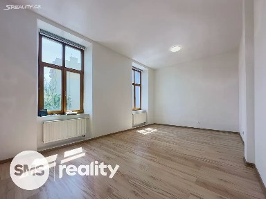 Pronájem bytu 2+kk 54 m² Nákladní, Opava - Město