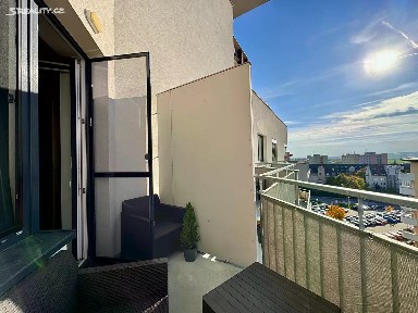 Pronájem bytu 1+kk 40 m² Bělohorská, Brno - Židenice