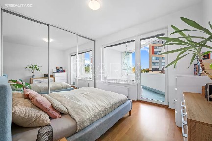 Prodej bytu 2+kk 66 m² Modenská, Praha - Horní Měcholupy