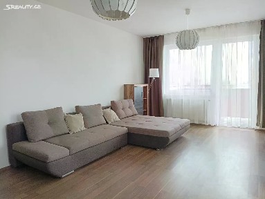 Pronájem bytu 2+kk 57 m² Modenská, Praha - Horní Měcholupy