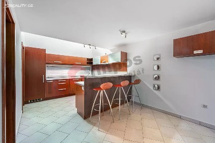 Pronájem bytu 3+kk 105 m² Na Radosti, Praha - Zličín