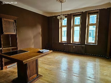 Pronájem bytu 2+kk 123 m² třída Míru, Pardubice - Zelené Předměstí