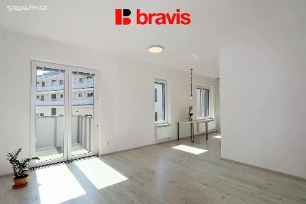 Pronájem bytu 1+kk 44 m² Křenová, Brno - Trnitá