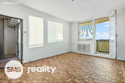 Prodej bytu 3+1 74 m² Za Školou, Brno - Komárov
