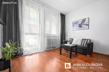 Prodej bytu 2+kk 45 m² Matúškova, Praha - Háje