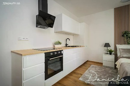 Pronájem bytu 1+kk 31 m² Starokošířská, Praha - Košíře