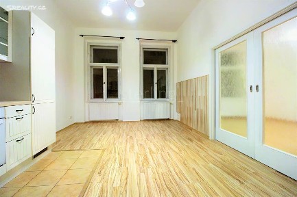 Pronájem bytu 2+kk 52 m² Bořivojova, Praha - Žižkov