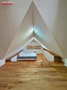 Pronájem bytu 3+kk 110 m² Branická, Praha - Braník