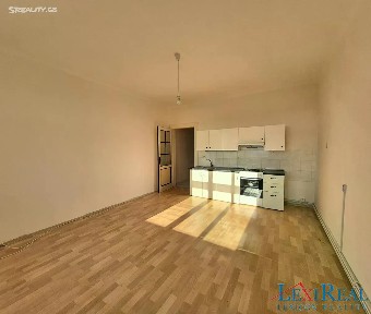 Pronájem bytu 1+kk 29 m² Oblouková, Praha - Vršovice