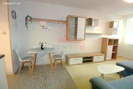 Pronájem bytu 2+kk 43 m² Janouchova, Praha - Háje