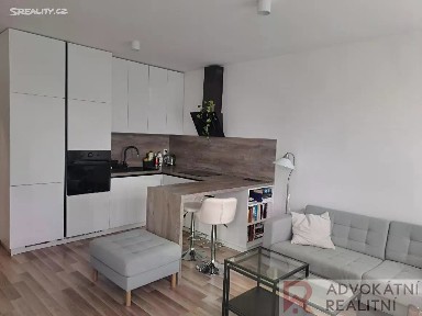 Praha, Praha 10, Uhříněves, Oty Bubeníčka, 2