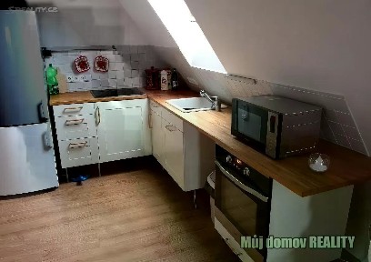 Pronájem bytu 1+kk 60 m² Jívanská, Praha - Horní Počernice