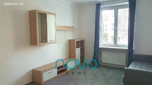 Pronájem bytu 1+1 38 m² U družstva Repo, Praha - Nusle