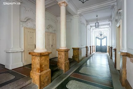 Pronájem bytu 4+1 174 m² Na Perštýně, Praha - Staré Město
