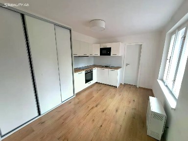 Pronájem bytu 2+kk 40 m² Ke hřišti, Praha - Čimice